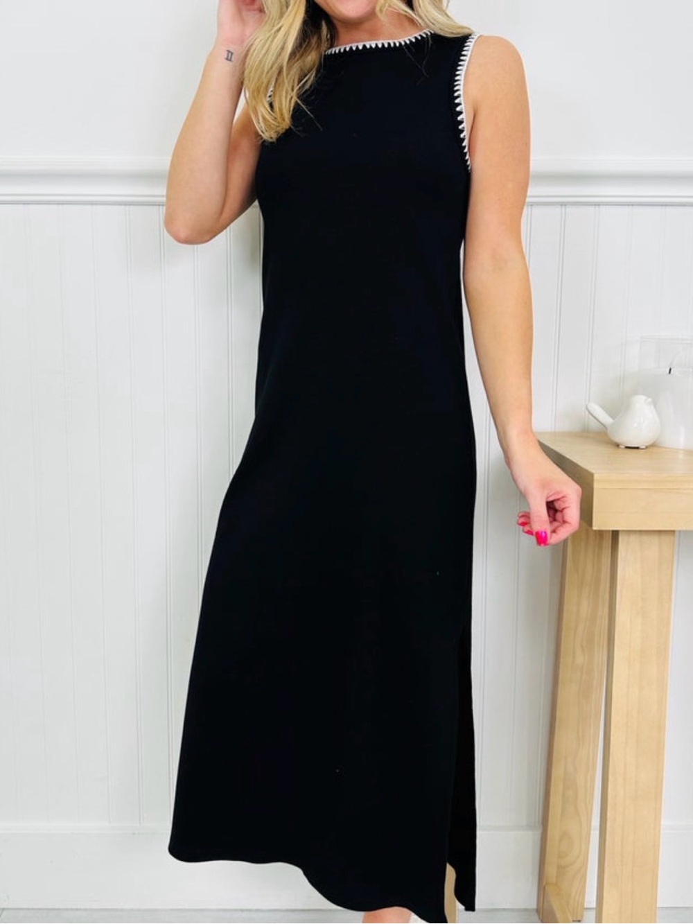 Sleeveless Black Maxi Dress with Contrast Trim